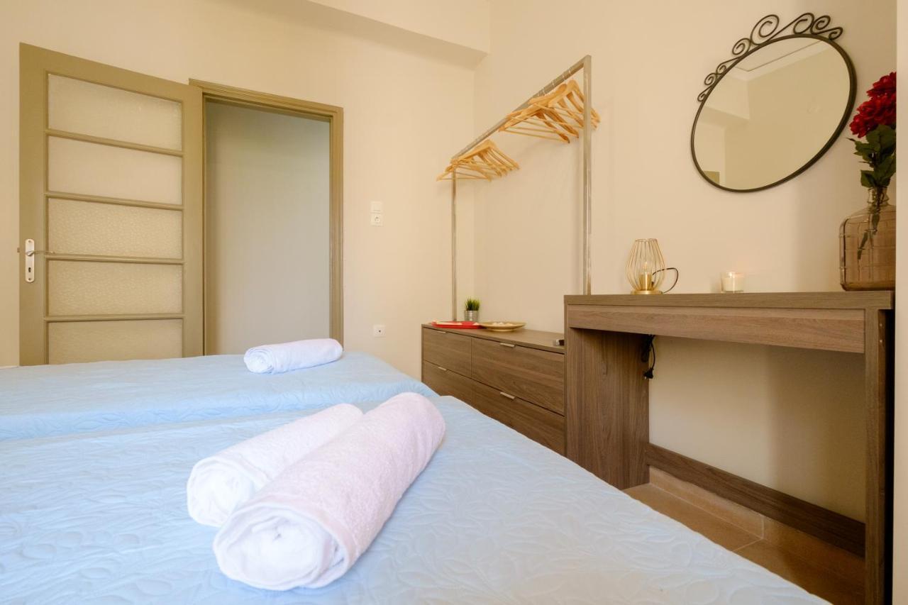 Home With Courtyard In Beating Heart Of Old Town! Chania  Buitenkant foto