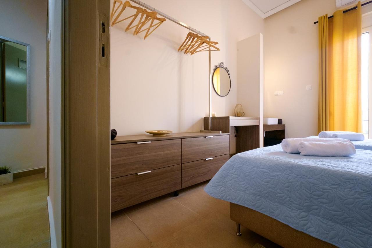 Home With Courtyard In Beating Heart Of Old Town! Chania  Buitenkant foto